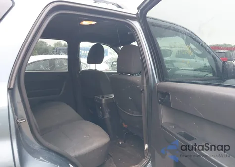 2012 Ford Escape Xlt z USA, uszkodzony, nr VIN 1FMCU9D78CKA21129